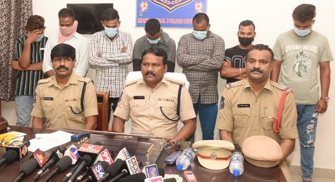 Sex Racket Busted In Mancherial Seven Held Telangana Today