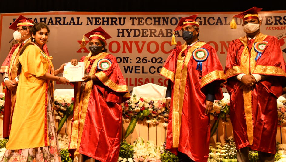 Jntu Hyderabad Holds X Convocation Ceremony Telangana Today