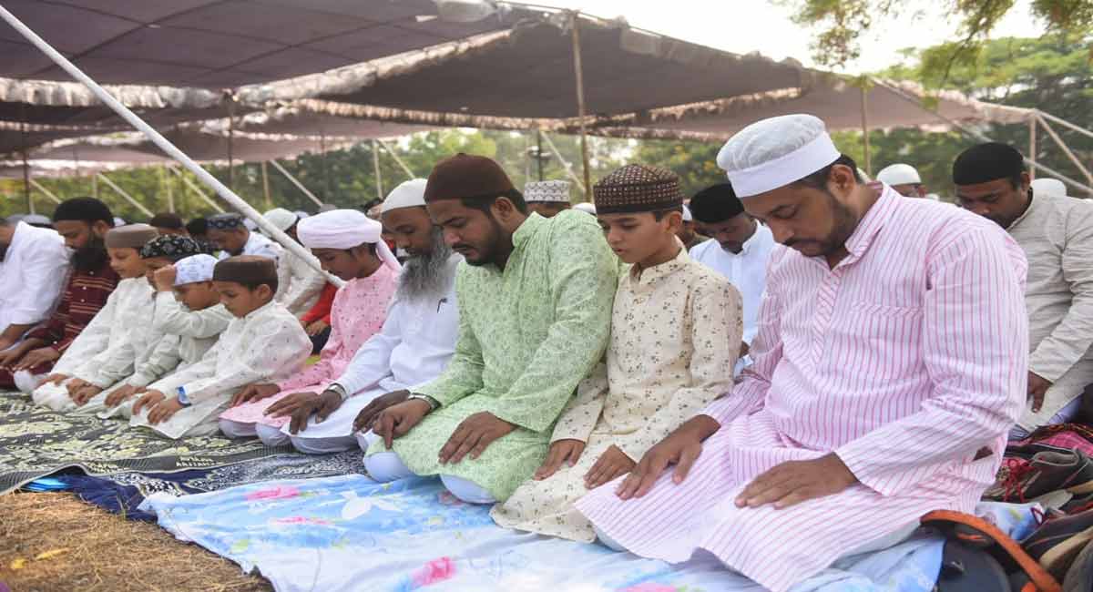 Festive Atmosphere In Hyderabad With Eid Ul Fitr Celebrations Telangana