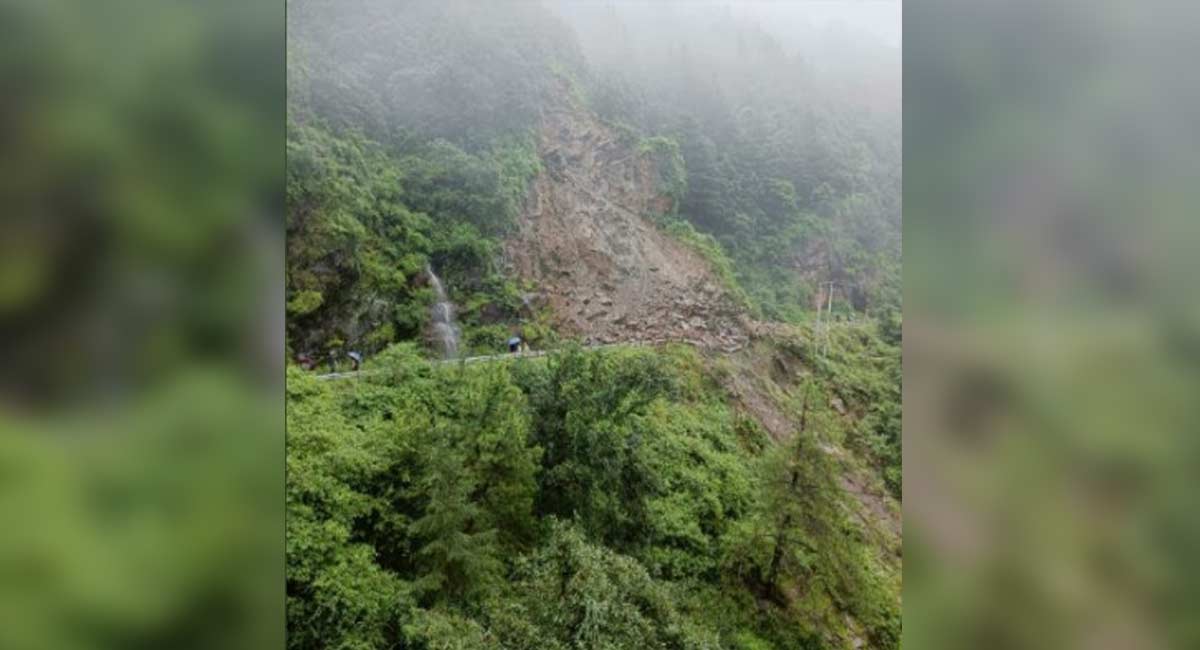 Landslides Flash Floods In Himachal Claim 16 Lives With 8 Missing