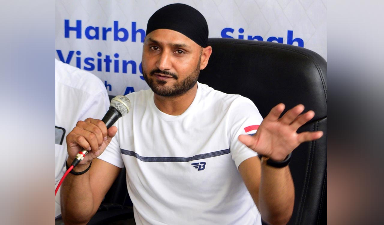 Harbhajan Singh Slams Inzamams Conversion Remark Telangana Today