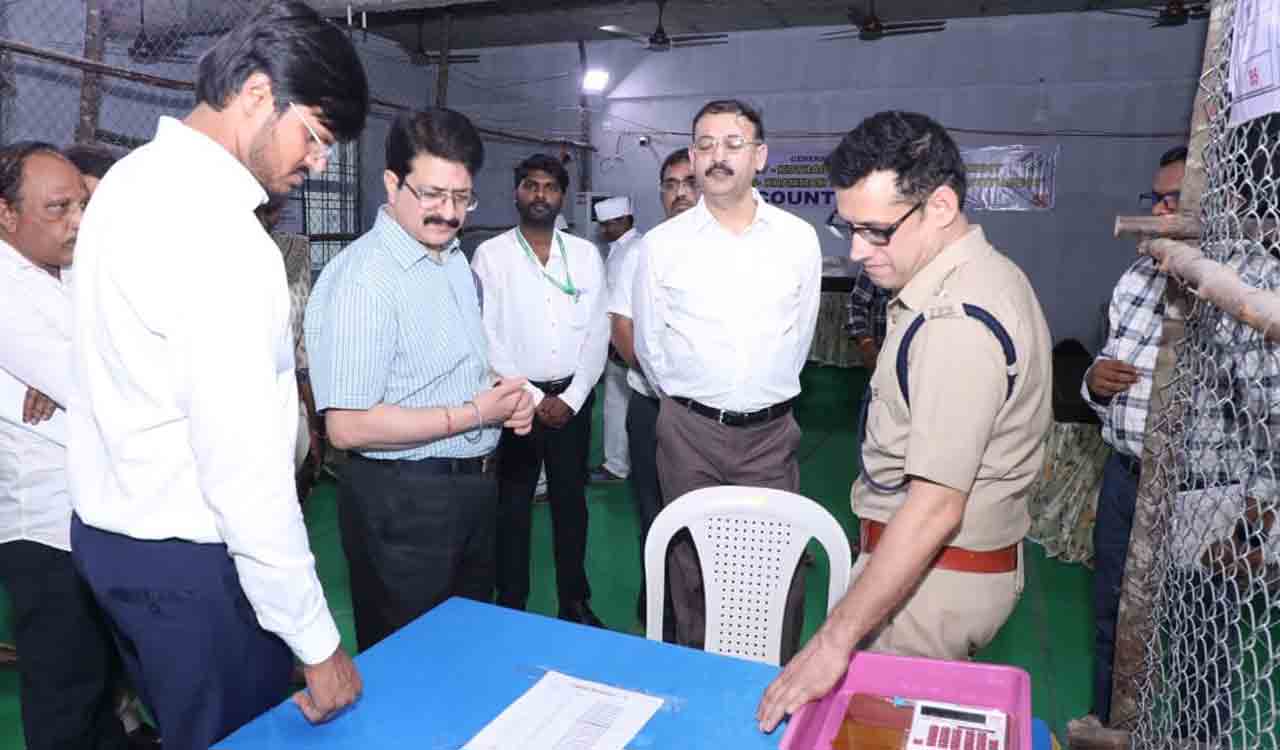 Khammam Ls Counting Of Votes In Rounds Led Screens At Six