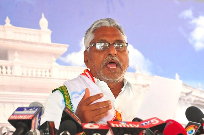 Mutiny in Congress in Telangana: Jeevan Reddy miffed, High command to be informed