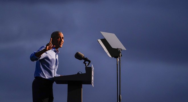 Obama, in pitch for Biden, urges Black men not to sit out