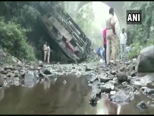 Maharashtra: Five killed, 34 injured as bus falls into gorge