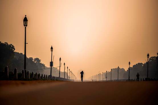 Smoky haze shrouds Delhi-NCR; air quality enters ‘very poor’ zone