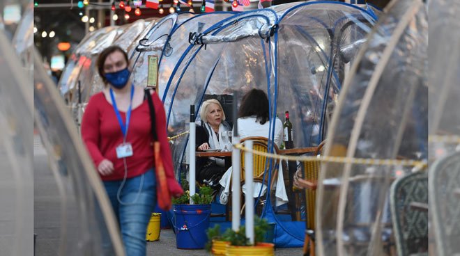 US COVID-19 deaths top 220,000: Johns Hopkins University