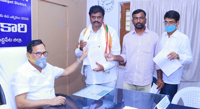 18 file nominations for Dubbak by-poll on Thursday