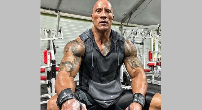 Dwayne Johnson injures face while working out