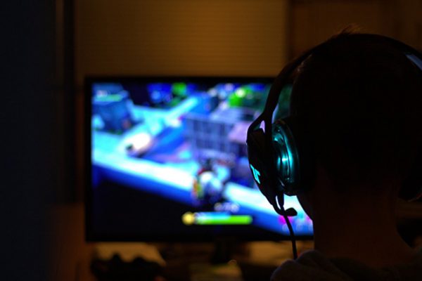 ESports fights cheating bugs, bots and hacks
