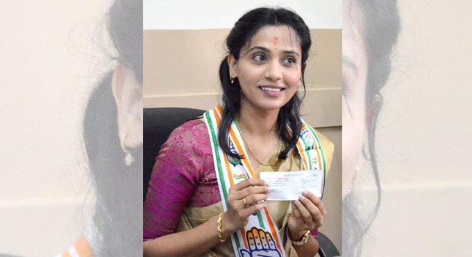 Bypolls: K’taka Cong candidate declares assets worth Rs 1.13 cr