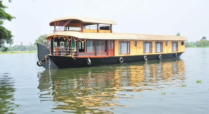 Kerala houseboats ready to greet tourists again