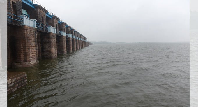 Huge inflows fill the twin reservoirs of Himayath Sagar and Osman Sagar
