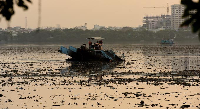 Boom barrier: Another step to make Hussain Sagar pristine