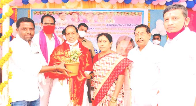 Mukhra (K) village leading as example: Indrakaran Reddy