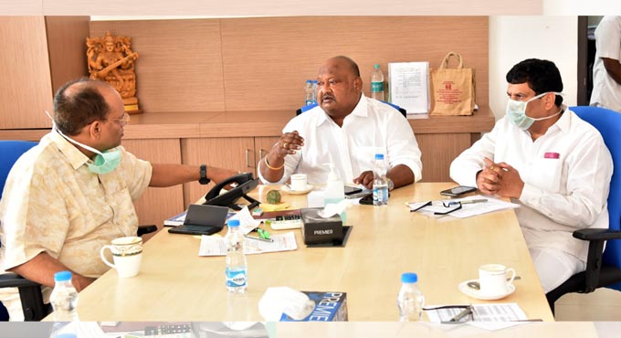 Make all arrangements for hassle-free paddy procurement: Kamalakar