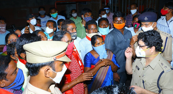 Minor girl set ablaze for resisting sexual advances in Khammam