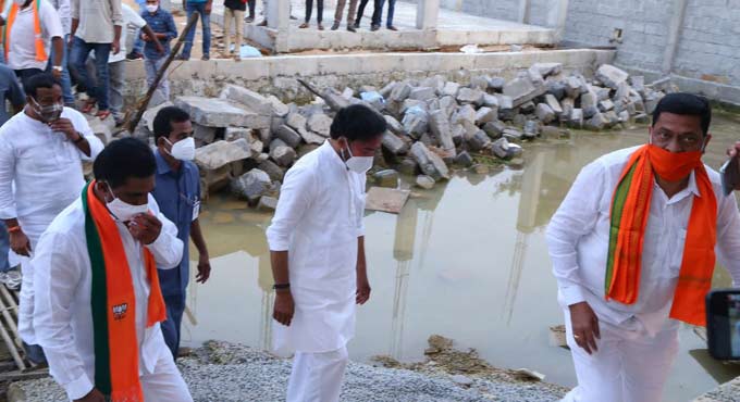 Kishan Reddy visits rain-hit areas in Secunderabad