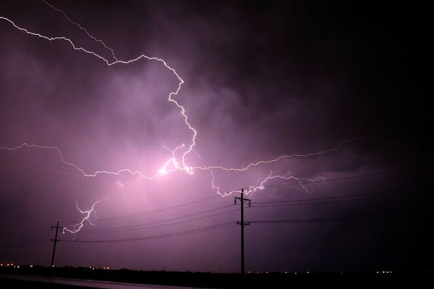 Lightning strike leaves 26 people injured in Maharashtra’s Thane