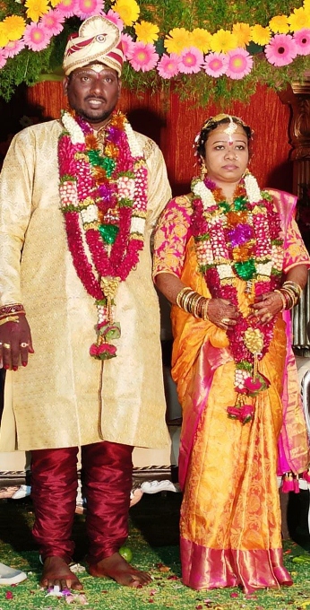 Telangana: Scribe, wife end life in Mancherial