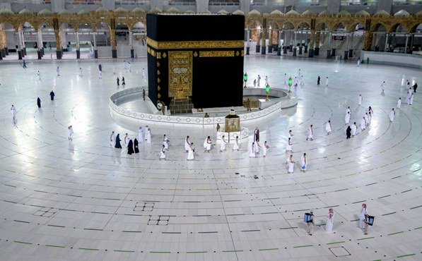 Mecca reopens for limited ‘umrah’ pilgrimage