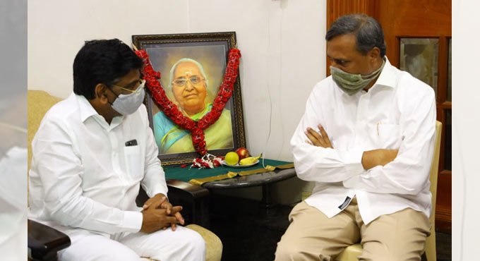 Puvvada, Palla condole the death of Nama Varalaxmi