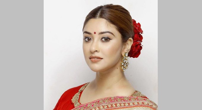 Payal Ghosh thanks producer for standing by her