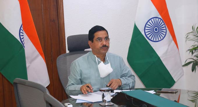 Union Minister Pralhad Joshi tests positive for Covid