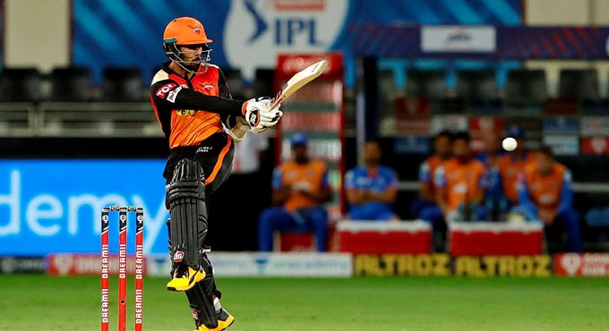 Sunrisers hammer DC by 88 runs, stay alive in race for playoffs