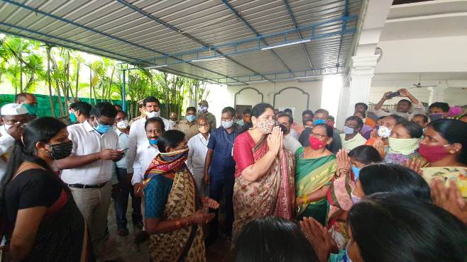 Government will resolve inundation problem permanently: Satyavathi Rathod