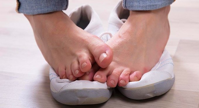 Scientists develop effective coating solution for smelly feet