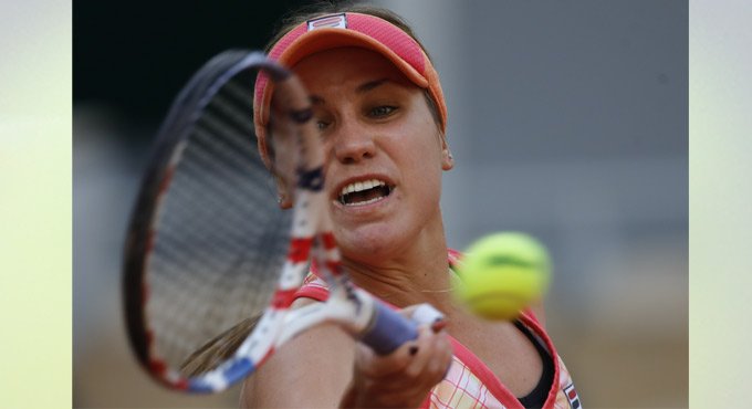 Sofia Kenin defeats Romanian Irina Bara in French Open