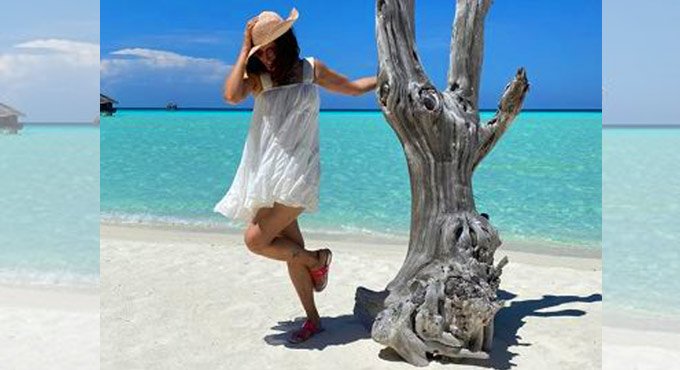Taapsee Pannu shares mesmerising picture of her getaway in Maldives
