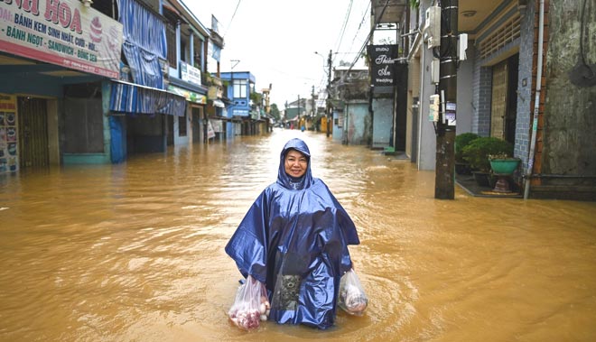 90 dead, 34 missing in central Vietnam’s floods, landslides