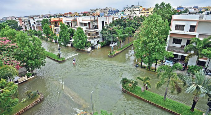 Rain fury leaves Hyderabad reeling