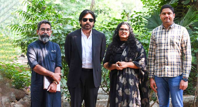 Actor Pawan Kalyan unveils trailer of Gamanam