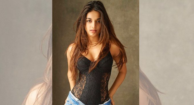 Actress Nidhhi Agerwal learns Tamil for new project