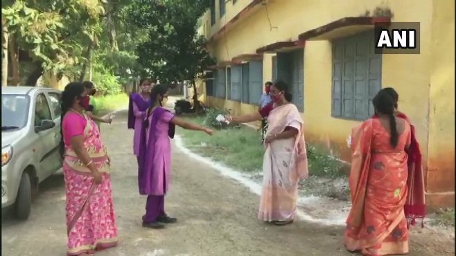 Schools reopen for classes 9th, 10th in Andhra Pradesh amid COVID