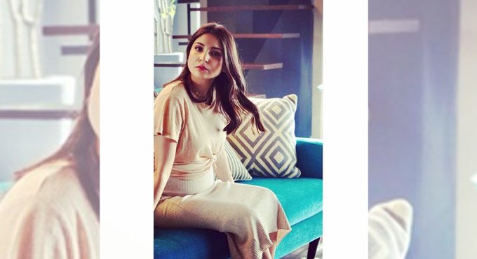 Pregnant Anushka Sharma goes back to work, shares glimpse of shoot