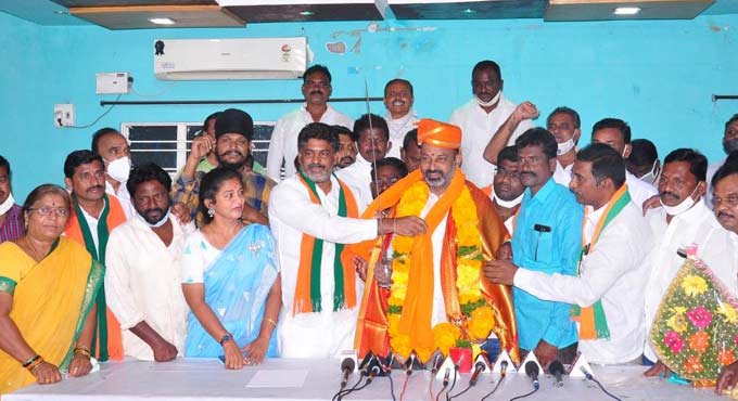 Secret understanding between TRS, MIM: Bandi