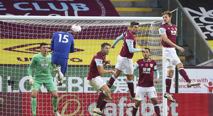 Manchester City, Chelsea record victories