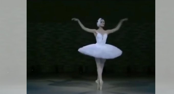 Farhan shares video of performance by late ballerina suffering from Alzheimer’s