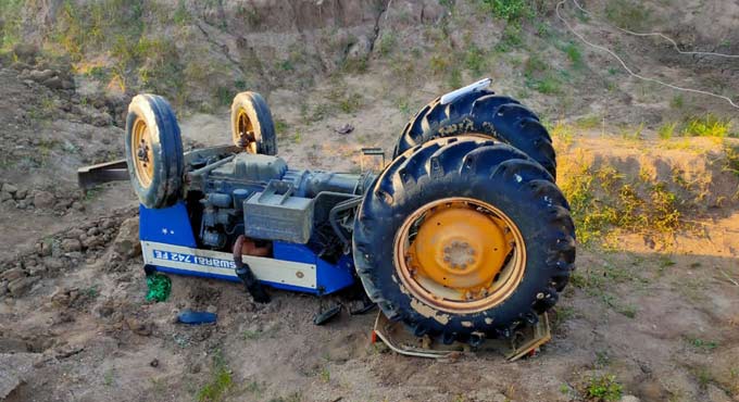Warangal: Farmer dies as tractor falls in well