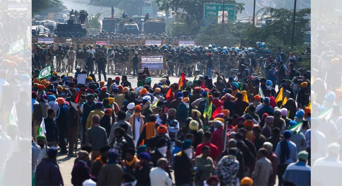 Agitating farmers from Punjab, Haryana reach near Delhi borders