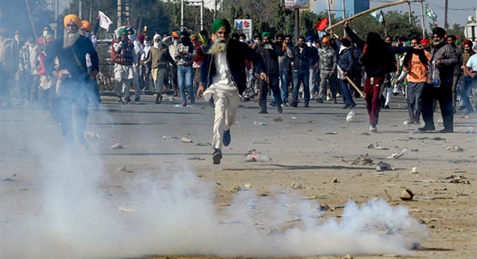 Farmers allowed to enter Delhi, protest at Burari