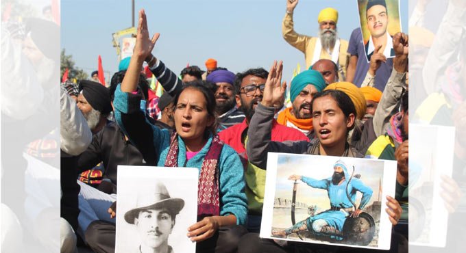 After night halt, Punjab farmers resume march towards Delhi