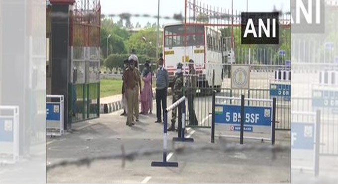 India repatriates Pakistani prisoners, including 20 fishermen