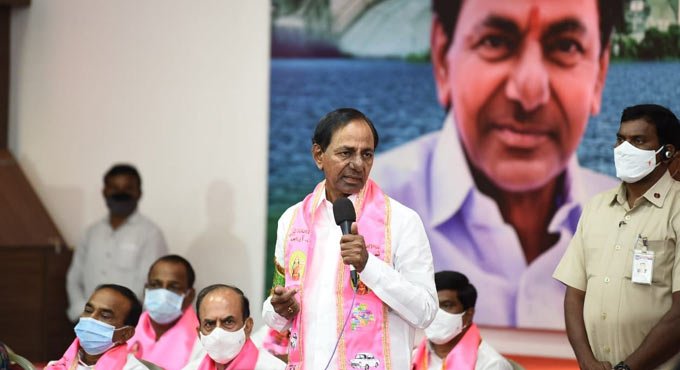 TRS will win over 100 seats in GHMC polls: KCR