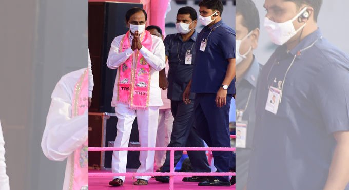 At LB Stadium, KCR predicts TRS century in GHMC polls