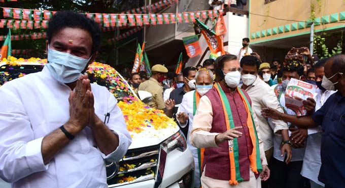 Kishan Reddy in tight spot over Bandi’s anti-national jibe